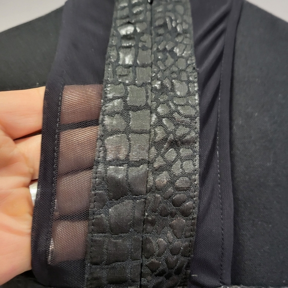 ASTR Sleevless Croc Embossed Mini Fit & Flare Dress Mesh Insets - Picture 10 of 11